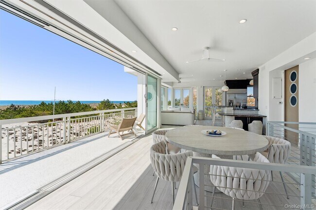 Building Photo - 413B Dune Rd