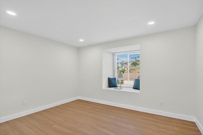 Building Photo - 4060 Rosarita Dr