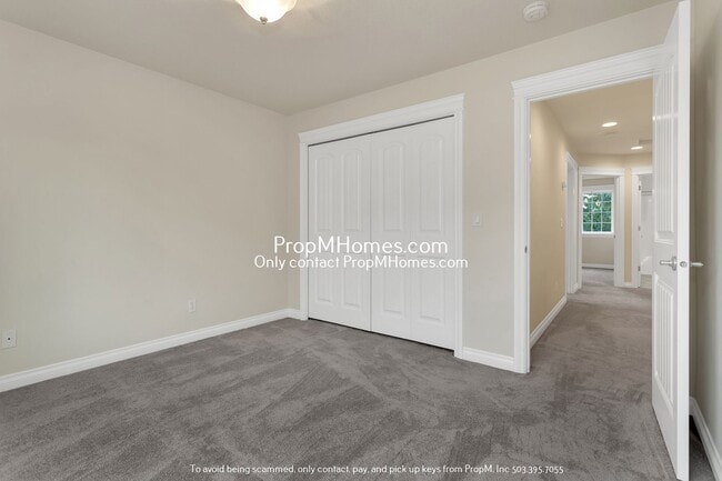 Building Photo - Luxury Four Bedroom Home in Oregon City!