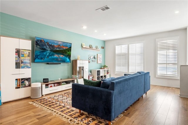 Building Photo - 2700 E Chaucer St