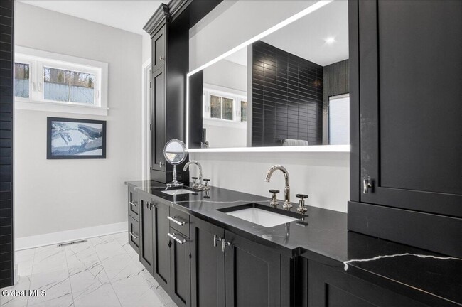 Building Photo - 91 Rodgers Ln