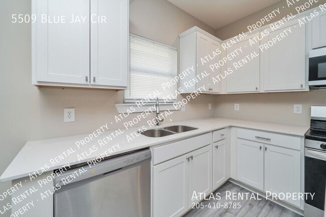 Building Photo - 5509 Blue Jay Cir