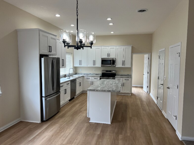 Building Photo - 6534 Casper Ct