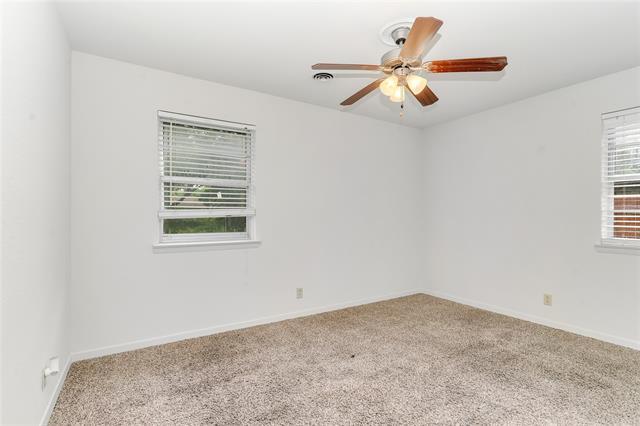 Building Photo - 4716 Fawn Dr