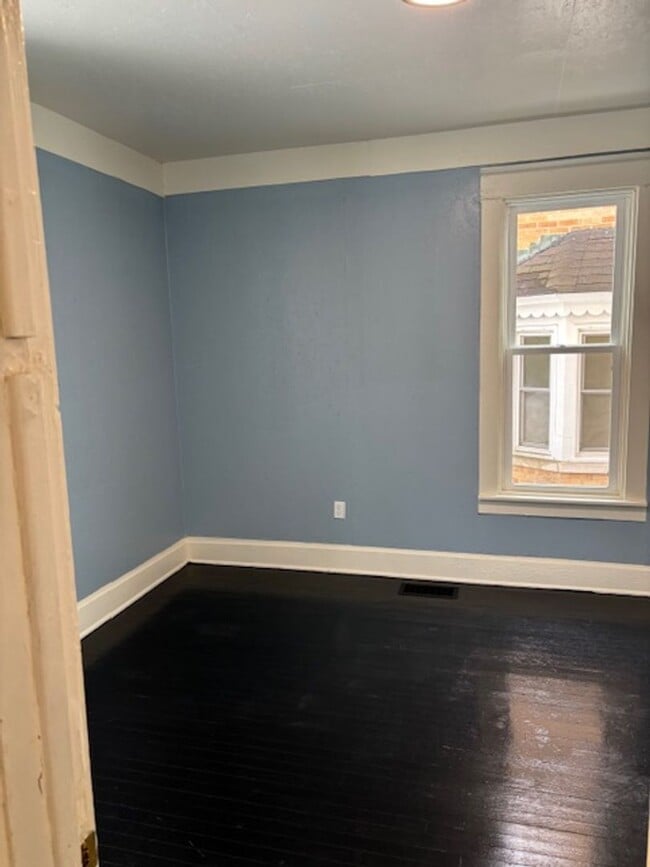 Building Photo - 1468 Hoyt St