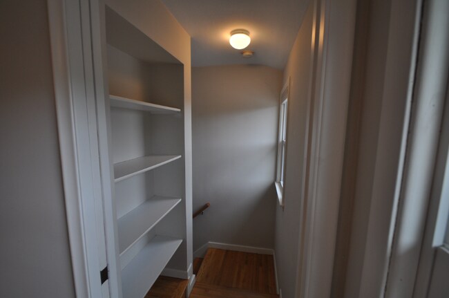 Building Photo - 5000 Vincent Ave S