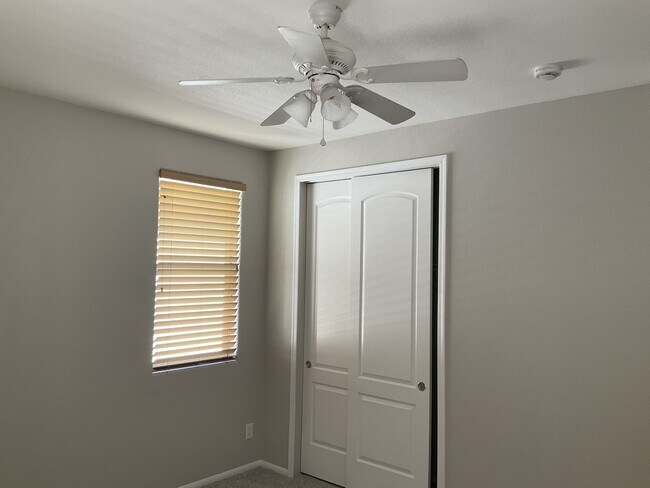 Building Photo - 769 Feather Ridge Dr