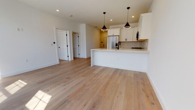 Building Photo - 580 Palisade Ave