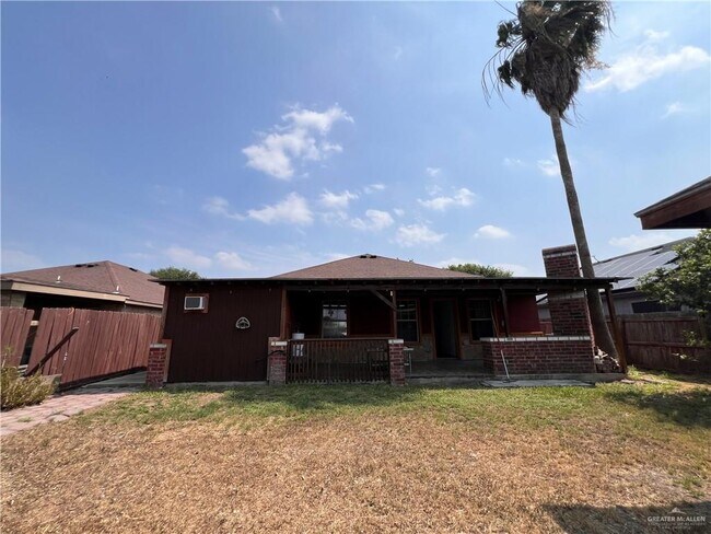 Building Photo - 3001 E Camelia Ave