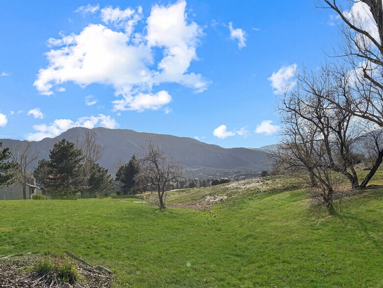 Building Photo - 422 Cobblestone Dr