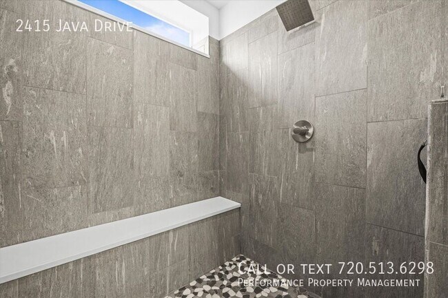 Building Photo - 2415 Java Dr