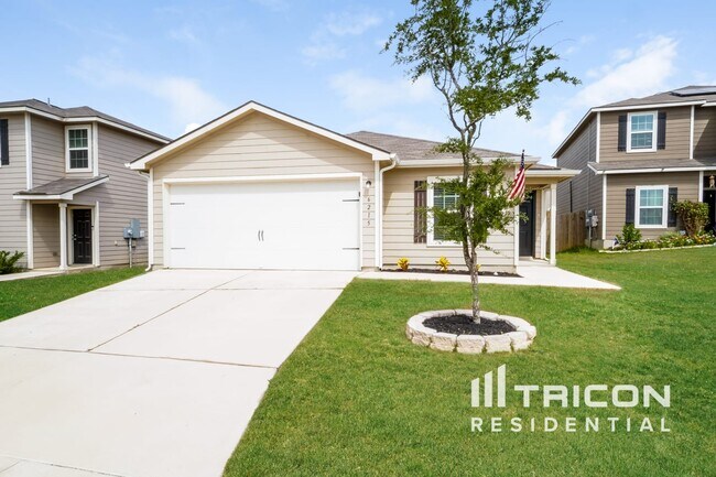 Primary Photo - 6215 Baywood Cres