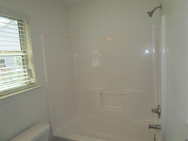 Building Photo - 2572 Corey Park Dr
