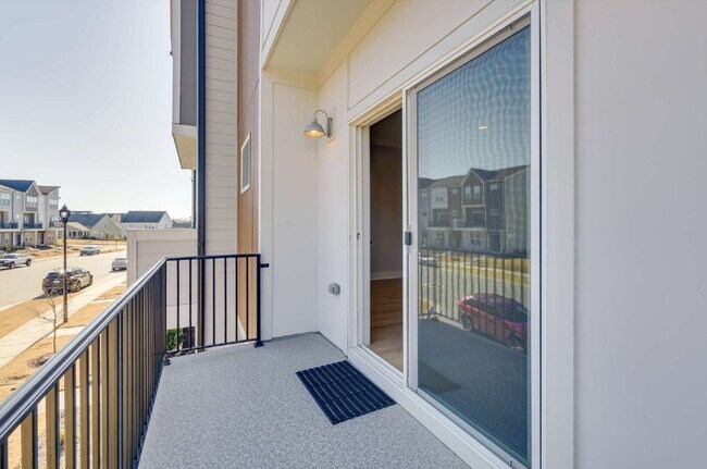 Building Photo - Spacious 4-Bedroom Townhome in Wendell Falls