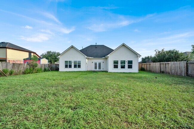 Building Photo - 5395 Kyla Cir