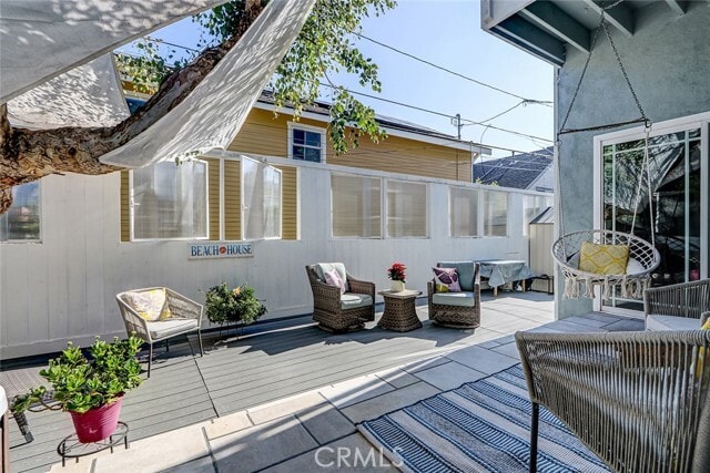 Building Photo - 718 S Broadway