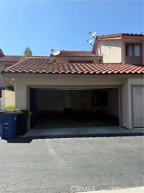 Building Photo - 1325 Solera Ln