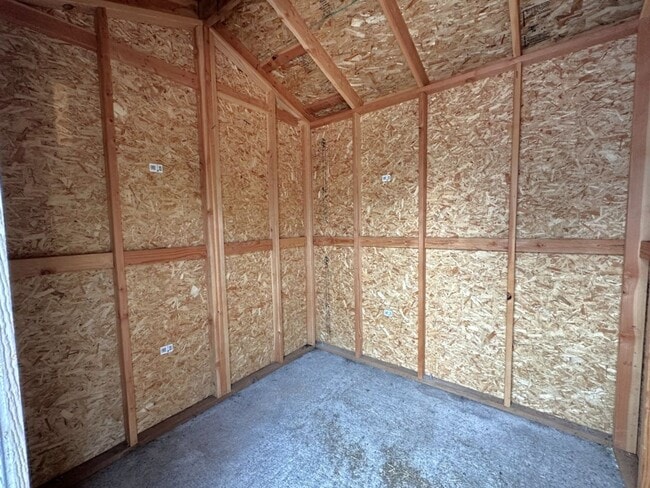 Building Photo - Modern & Stylish 4 Bed, 2.5 Bath Remodel!