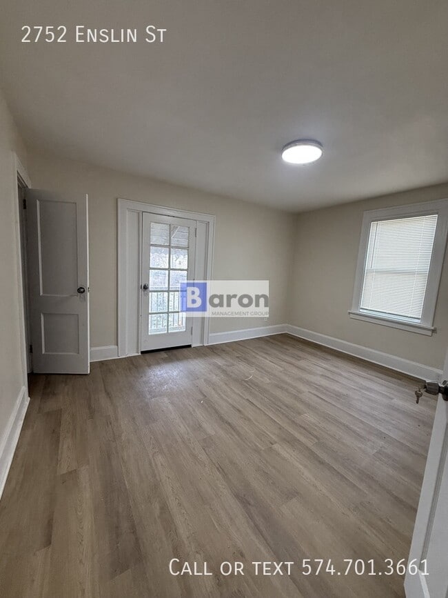 Building Photo - 2752 Enslin St