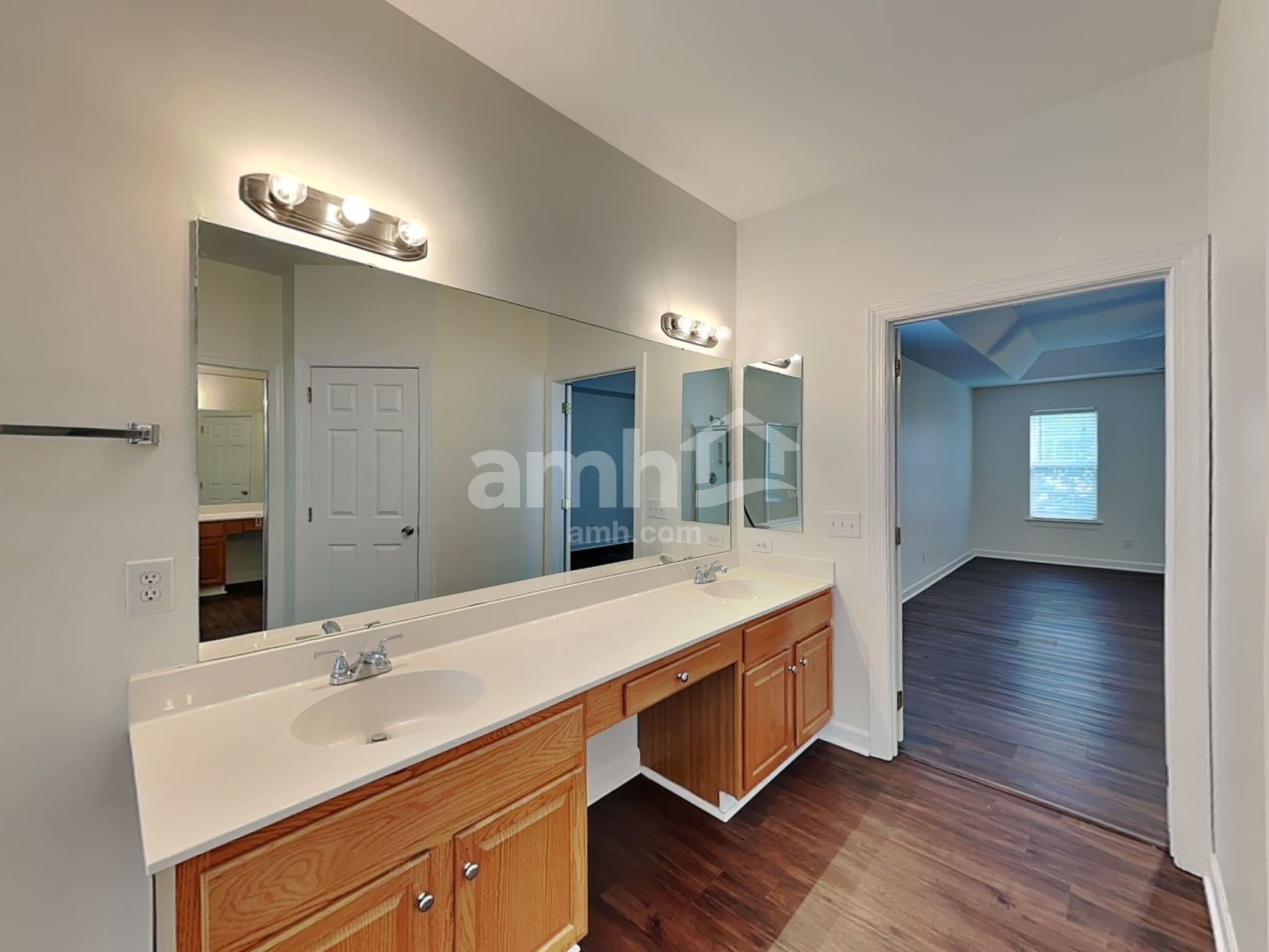 Building Photo - 4583 Waterford Dr NW