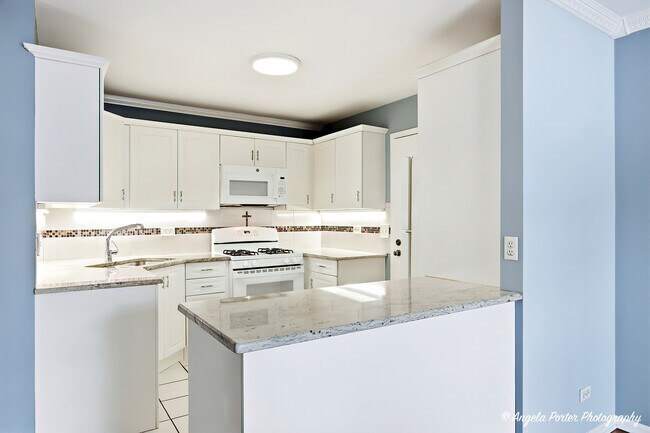 Building Photo - 303 College Crossing