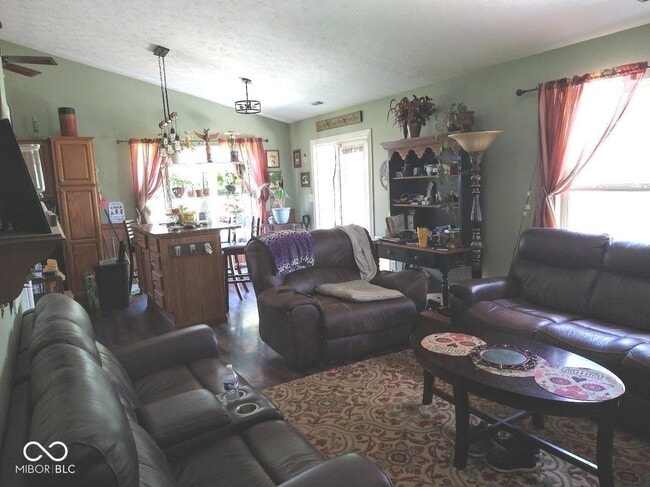 Building Photo - 5406 Pommel Ct