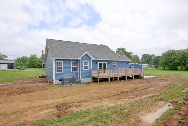 Building Photo - 5821 Highland Lick Rd