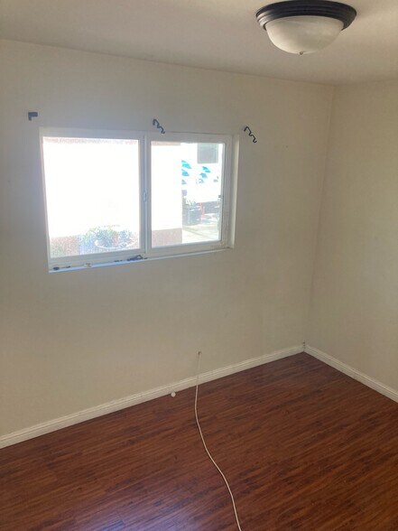 Building Photo - 2813 N Santa Fe Ave