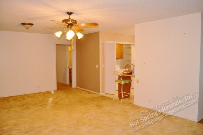 Building Photo - 6 Vilaseca Ln