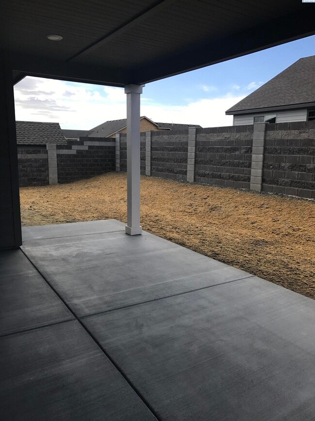 Building Photo - 3 Bed/2 Bath Pasco Rambler on Cul-de-Sac
