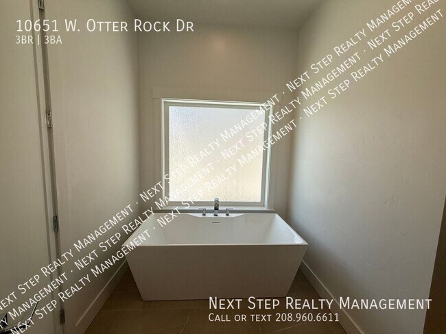 Building Photo - 10651 W Otter Rock Dr