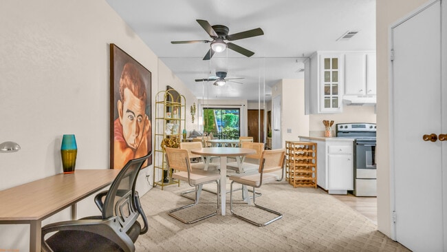 Building Photo - 2800 N Los Felices Rd