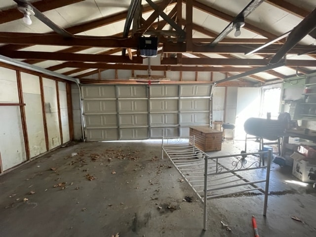 Building Photo - 1353 E Dayton St