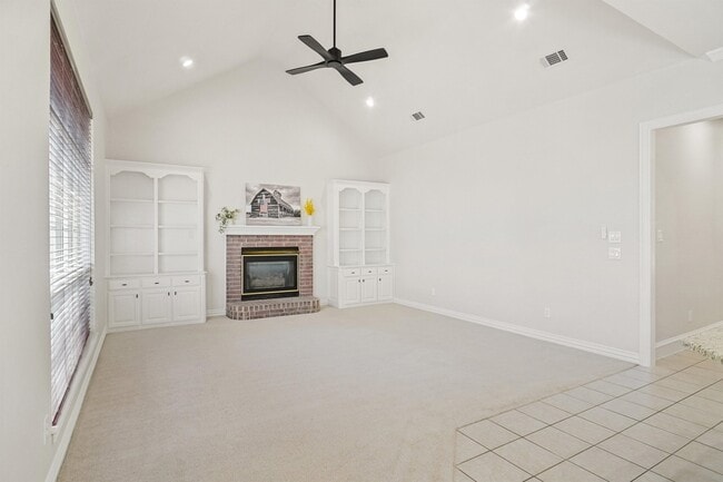 Building Photo - 1917 Cresson Dr