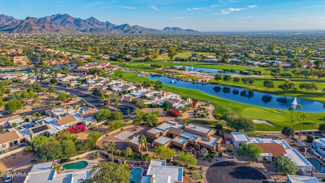 Building Photo - 8406 E Calle Buena Vista