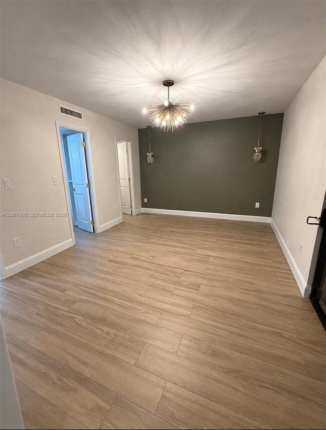 Building Photo - 16022 Kilmarnock Dr