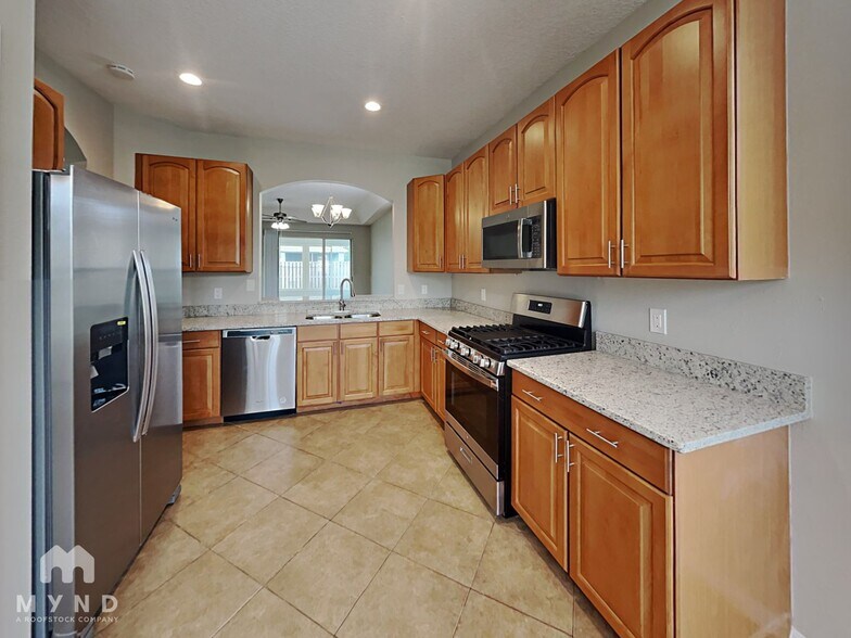 Building Photo - 1625 Wakefield Dr