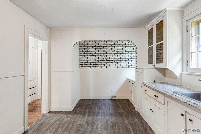 Building Photo - 27 East End Ave