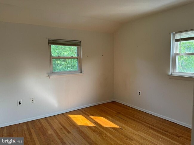 Building Photo - 721 Fiske Ln