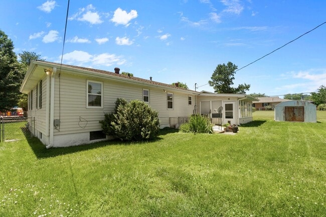 Building Photo - Charming House in Cape Girardeau