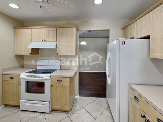 Building Photo - 3502 49th Ave E