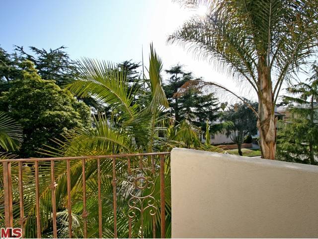 Building Photo - 933 15th Street