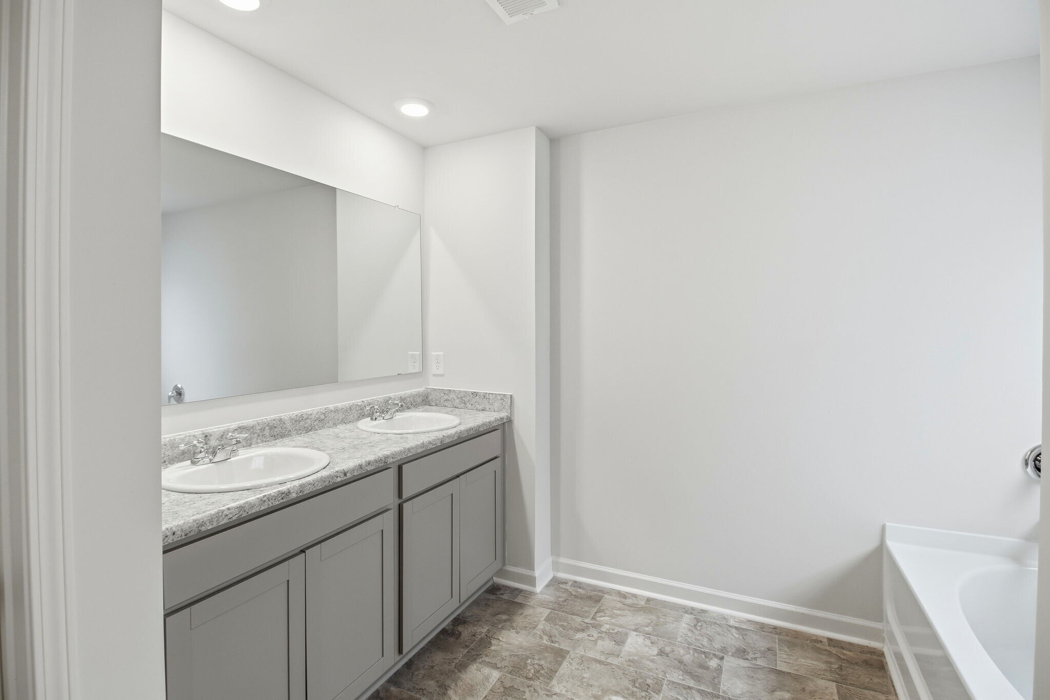 Building Photo - 8279 Bluewater Dr