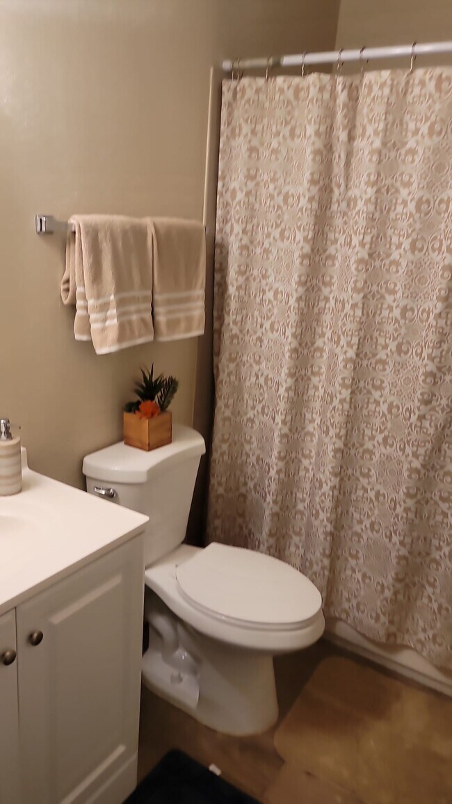 Building Photo - 4770 S Topaz St