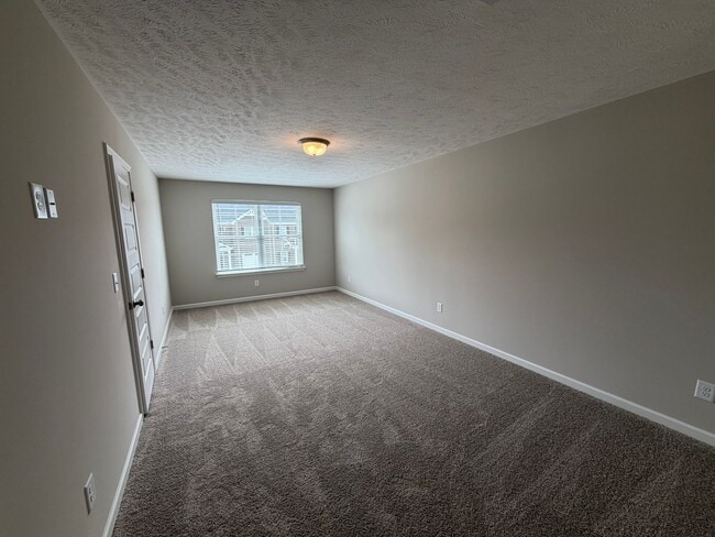 Building Photo - Brand New 4 Bed 3 Bath Townhome In Shelbyville