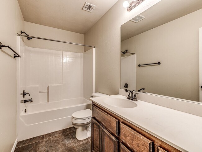 Building Photo - 3 Bedroom home in Deer Creek ISD - Montague/Sonador Addition - Community Pool