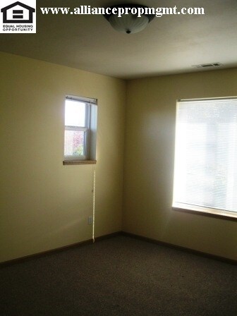 Building Photo - 2902 W Villard St