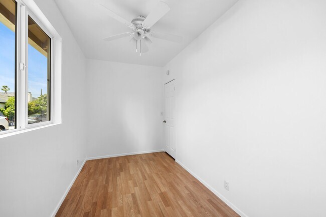 Building Photo - 10202 Mount Gleason Ave