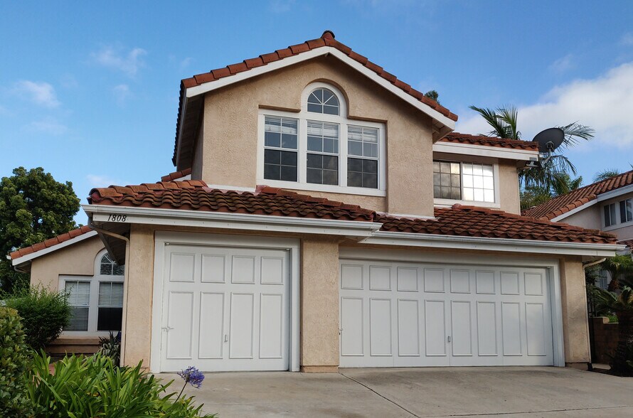 Primary Photo - 1808 Crystal Ridge Way