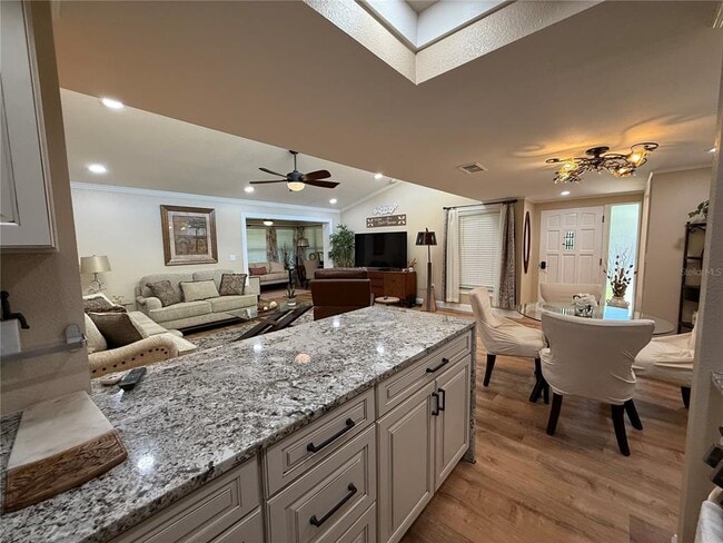 Building Photo - 6861 Woodwind Dr
